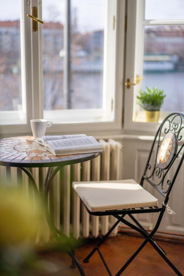 Exclusive Apartment With A View Of Prague Castle And Vltava River Kültér fotó